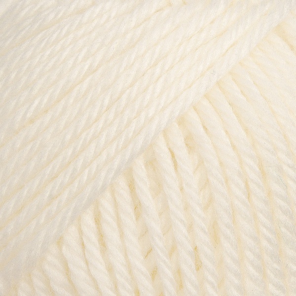 Пряжа Люблю вязать 'Спорт 100' 50гр 100м (80% акрил, 20% полиэстер) (001 белый)