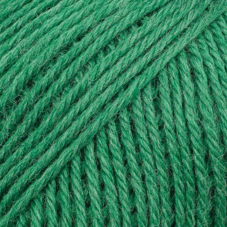 Пряжа Люблю вязать 'Спорт 100' 50гр 100м (80% акрил, 20% полиэстер) (467 зеленый луг)
