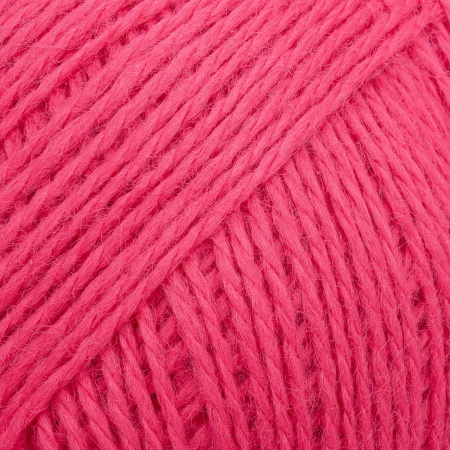 Пряжа Люблю вязать 'Фитнес 200' 50гр 200м (100% полиэстер) (143 ярко-розовый)
